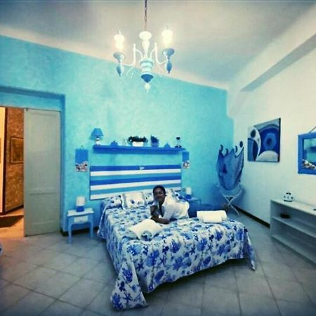 La Maison Des Caprices_ La Spezia _Stazione_5Terre Eksteriør billede